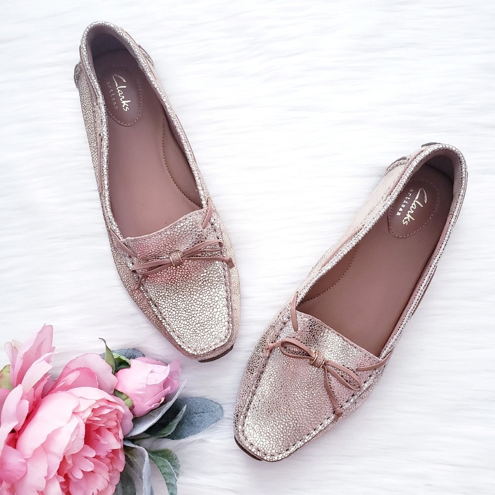 Clark's Gold Metallic Leather Dunbar Loafer